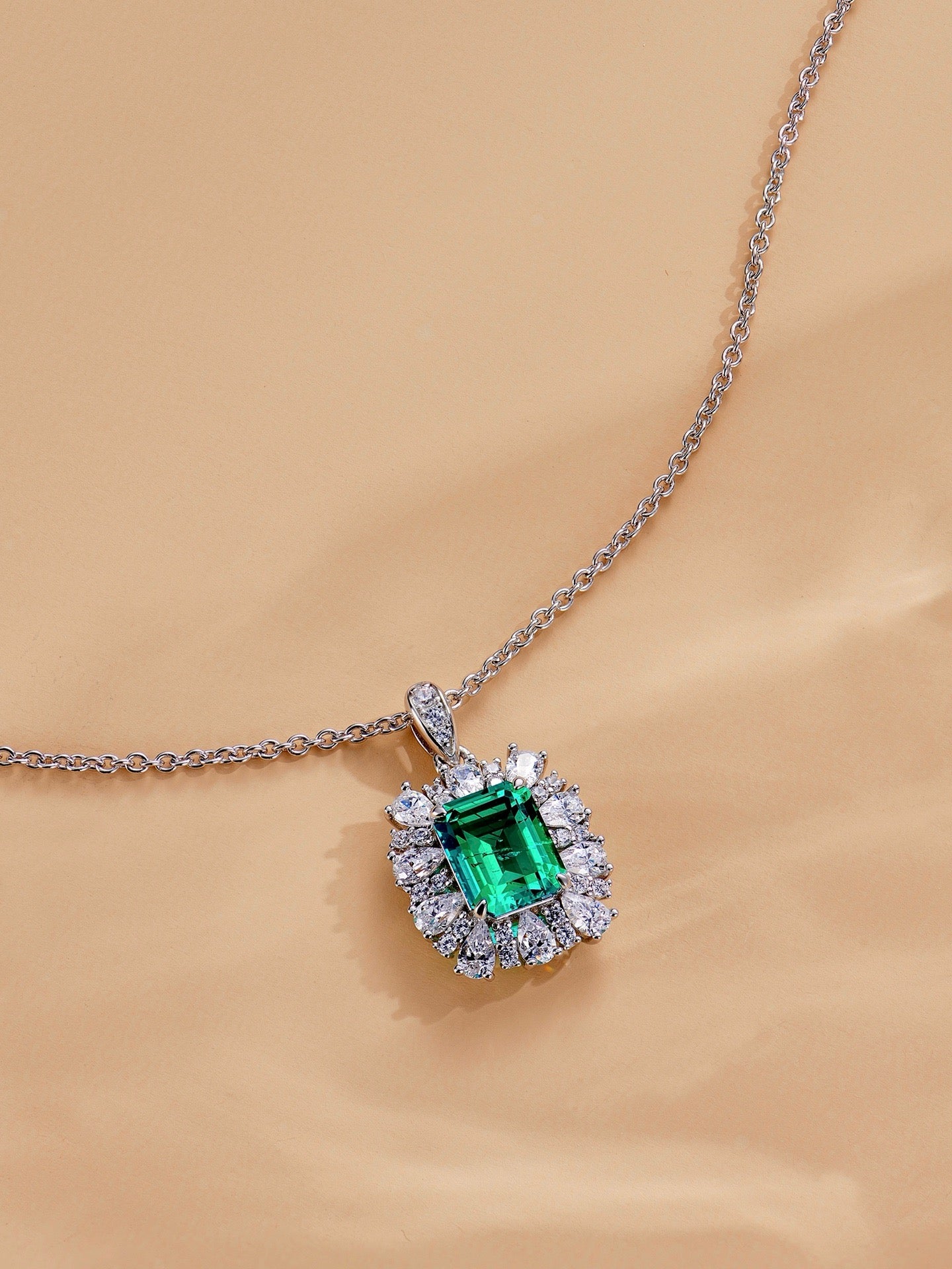 2.2ct Emerald Oasis Diamond Pendant, Earrings Set