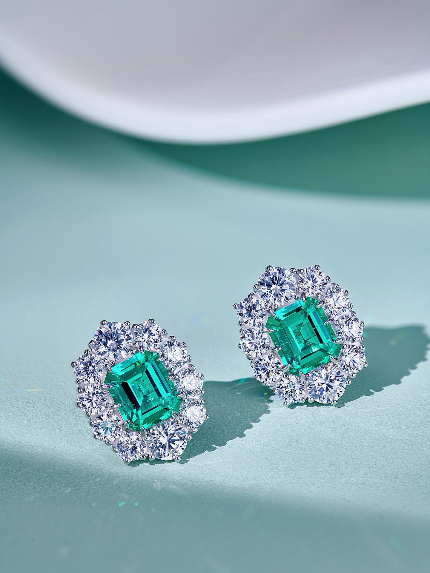 2.2ct Emerald Oasis Diamond Pendant, Earrings Set