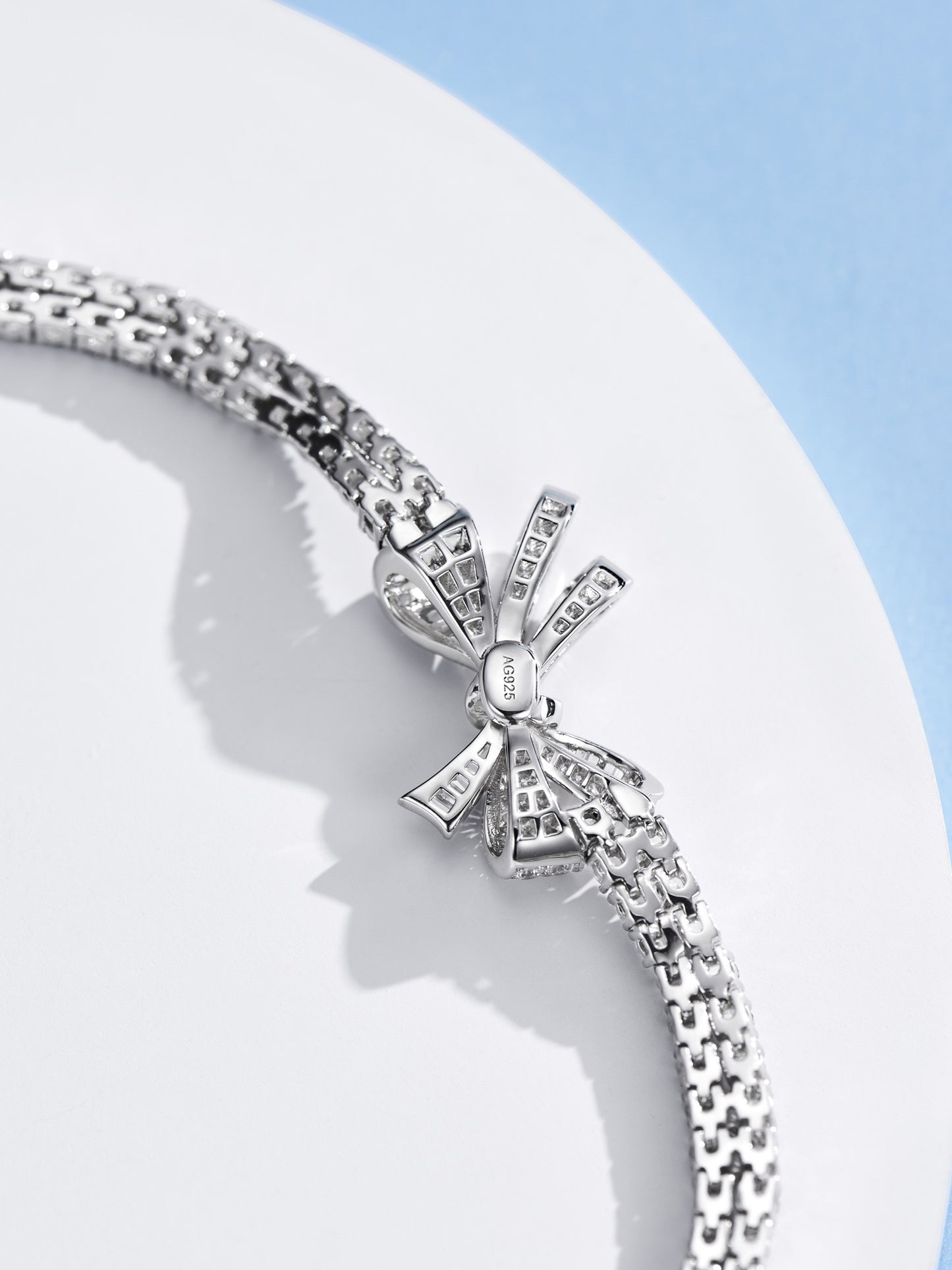 Lumière Bow Bracelet