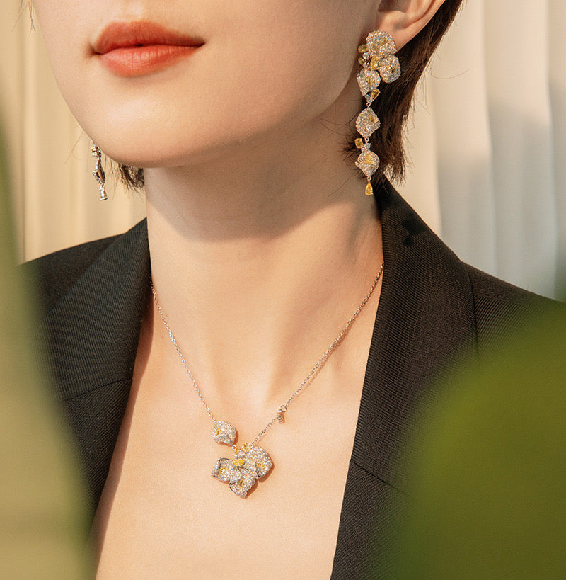 Golden Petals Diamond Ensemble Set