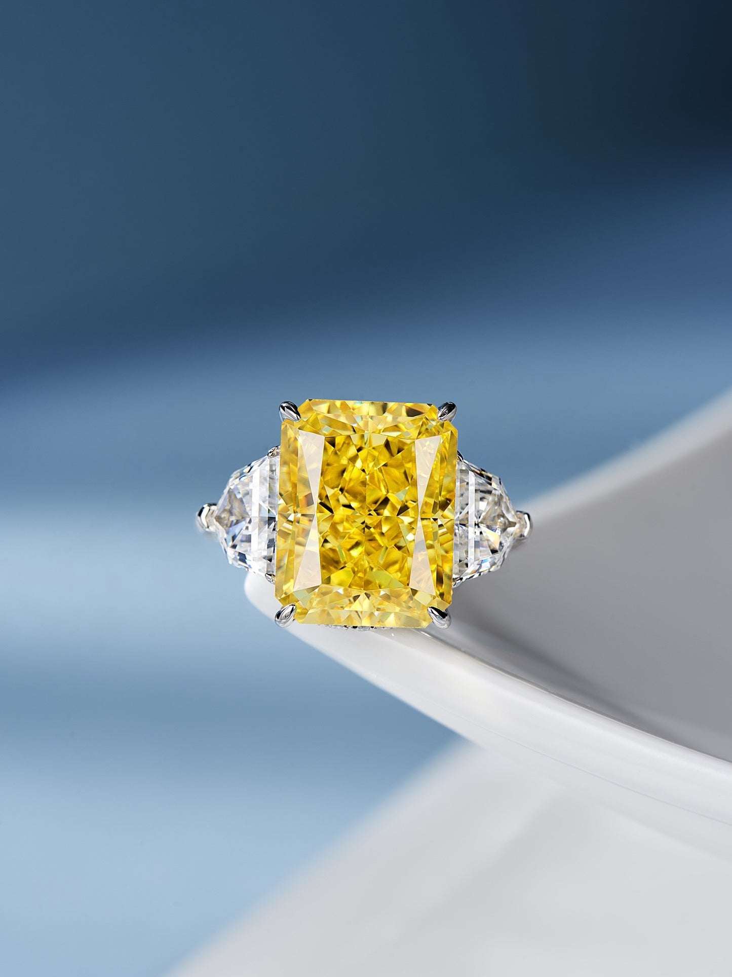 11ct Radiant Yellow Gemstone Ring