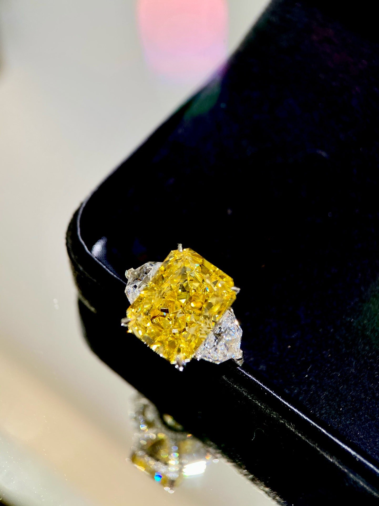 11ct Radiant Yellow Gemstone Ring