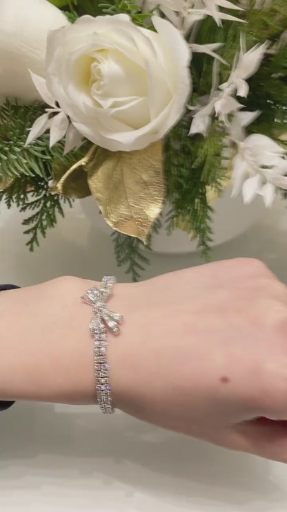 Lumière Bow Bracelet
